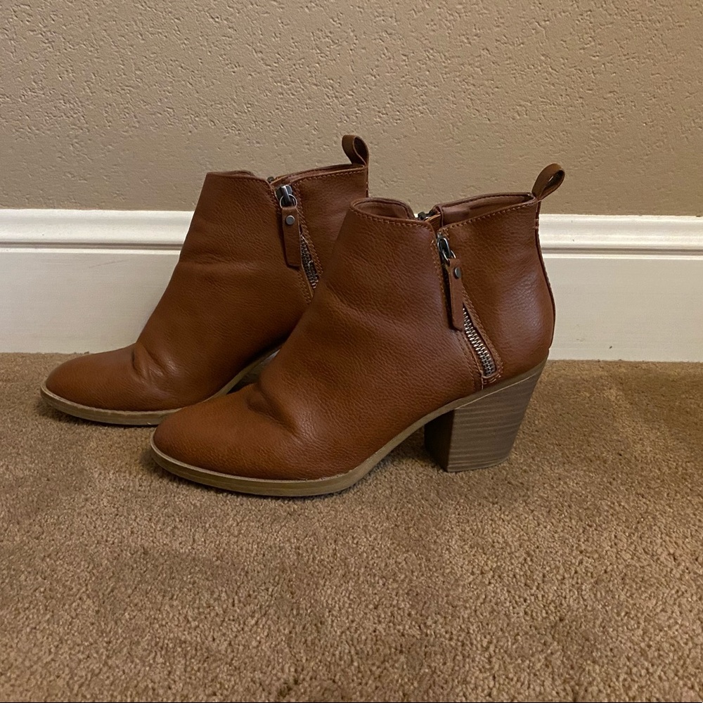 Ankle booties